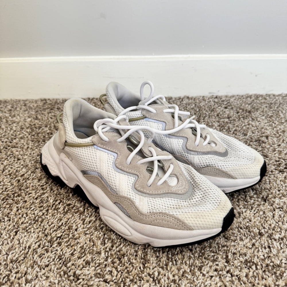 Adidas Ozweego Cloud White and Core Black Athletic Chunky Sneakers M 5.5 / W 7